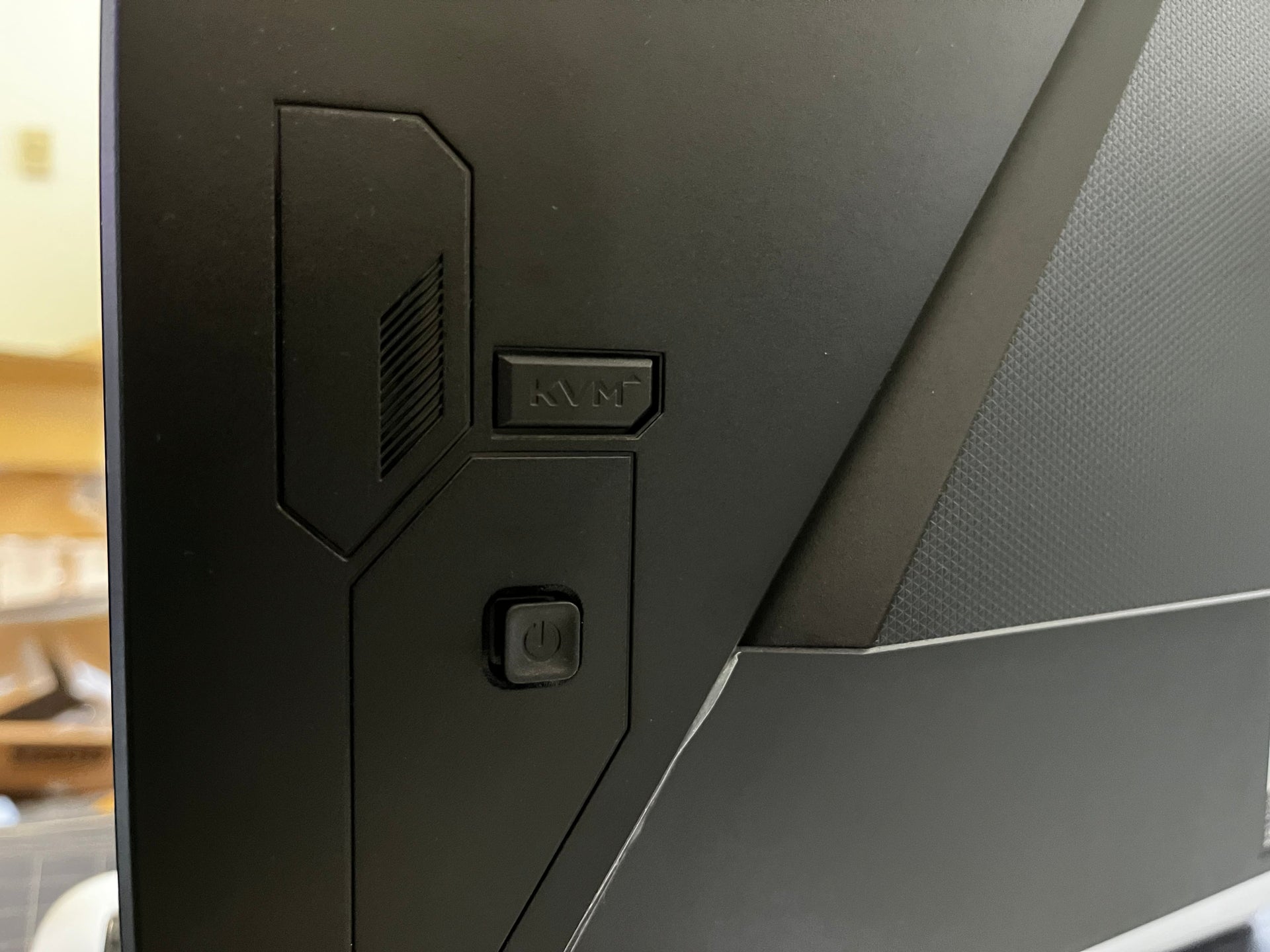 Setup Showcase How I Use My KVM Monitor to Share Devices Between Two